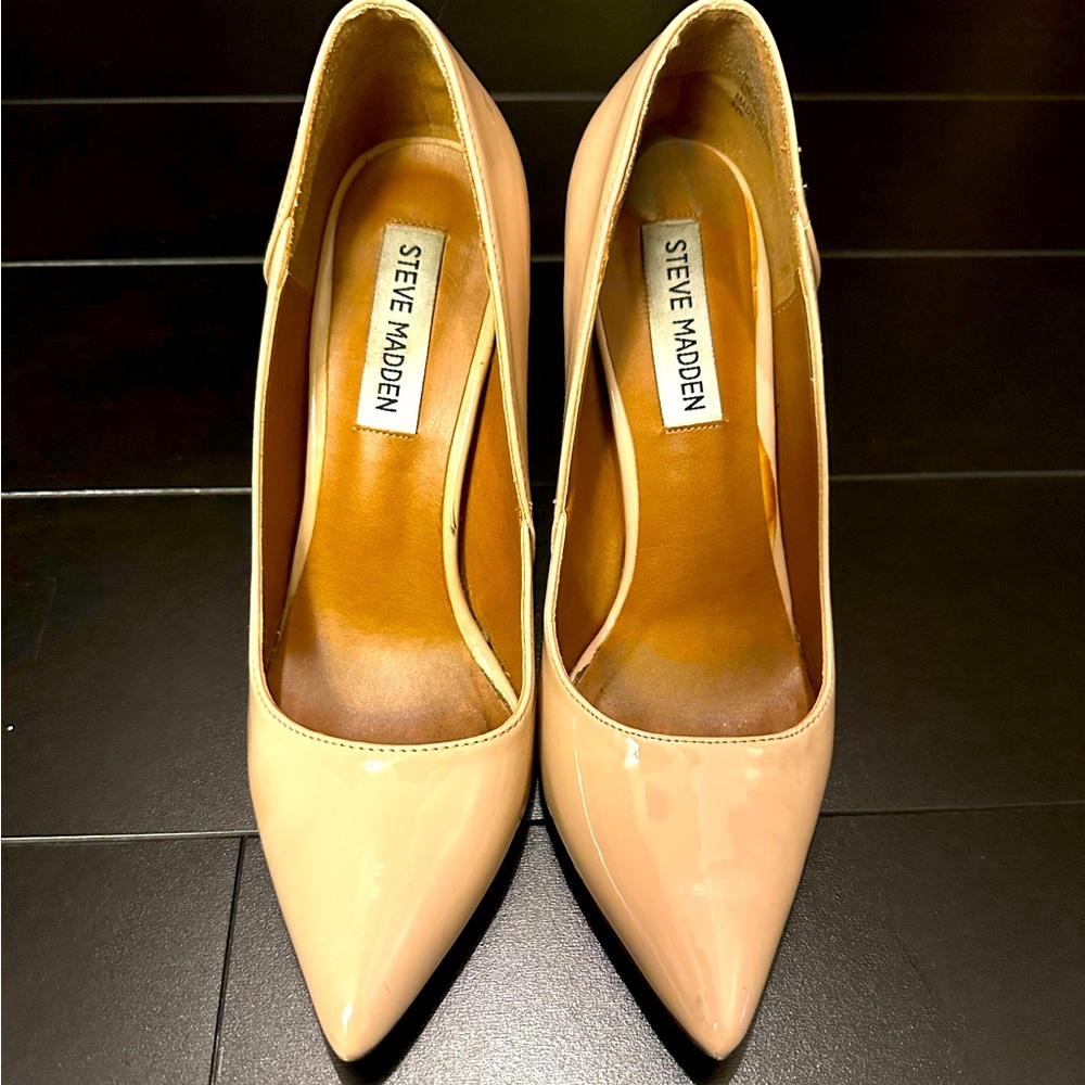 Steve Madden Nude Pumps Size 7